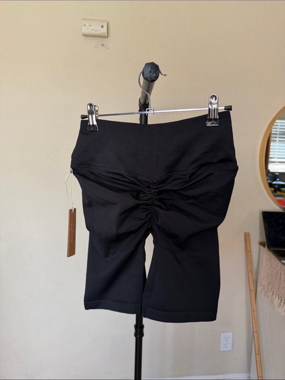 SKIMS‎ CONTOUR NYLON BIKE SHORT SIZE S/M NEW